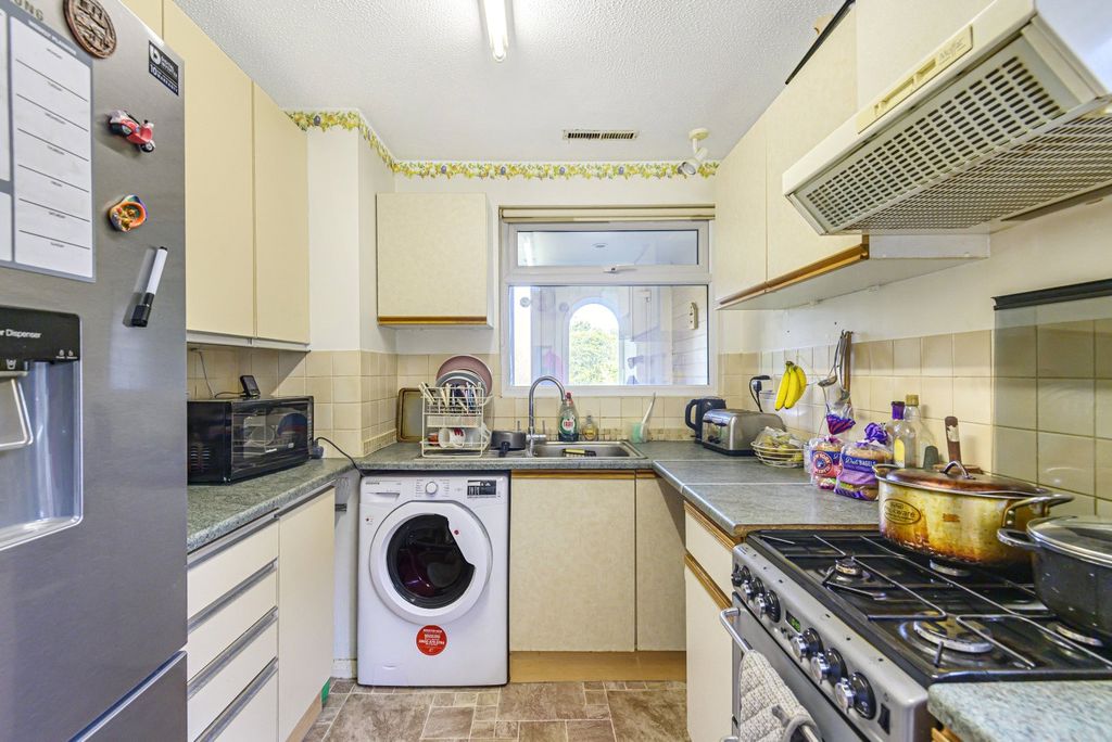 Property photo 2 of 17 Picture No. 05