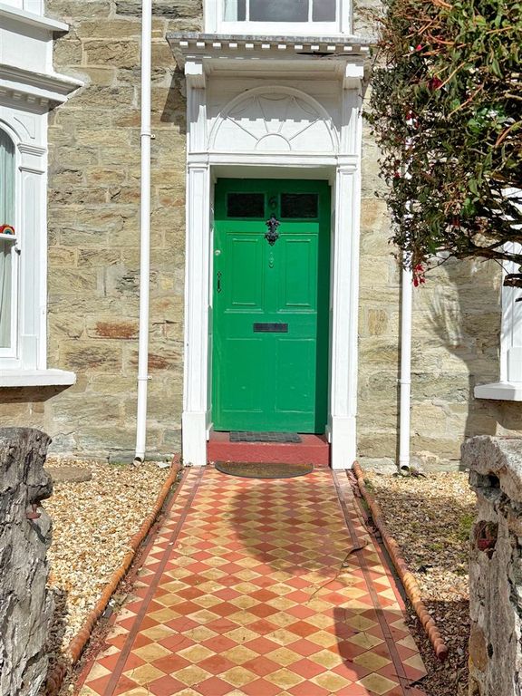 Property photo 3 of 15