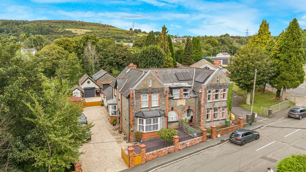 Property photo 1 of 73