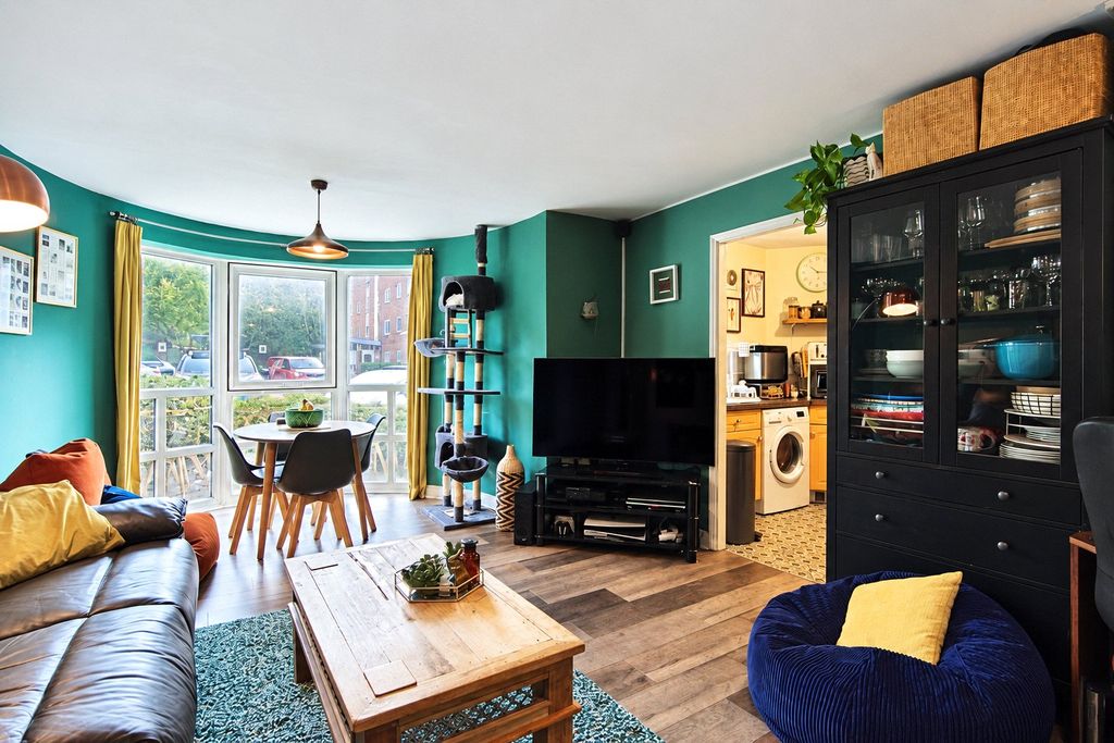 Property photo 1 of 14 Picture No. 27