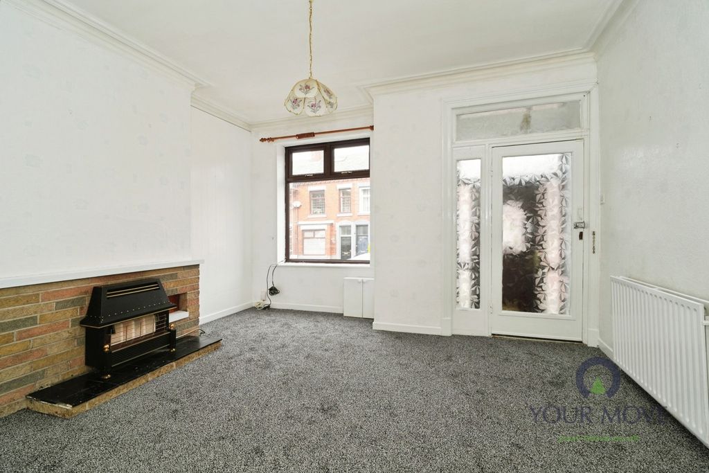 Property photo 3 of 14 Pbox-Img.Jpg