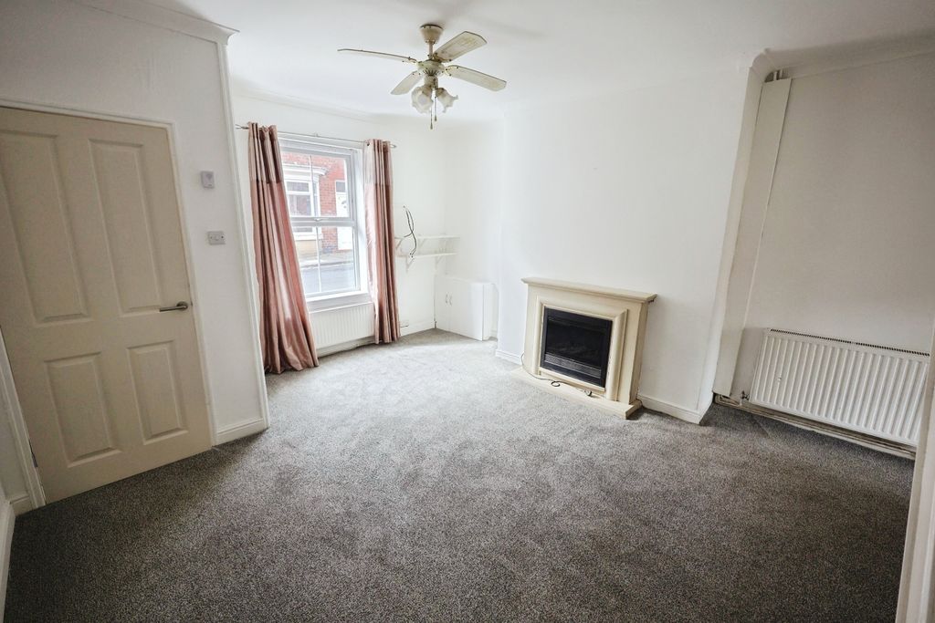 Property photo 2 of 10 Pbox-Img.Jpg