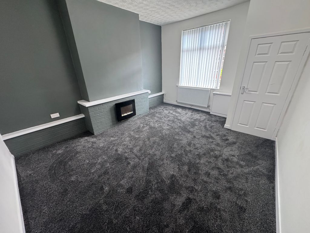 Property photo 2 of 14 Img_3592