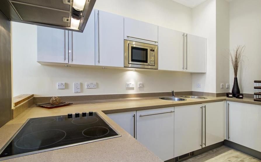 Property photo 3 of 4 1B, 241-243 Baker Street 3 05.02 .Png