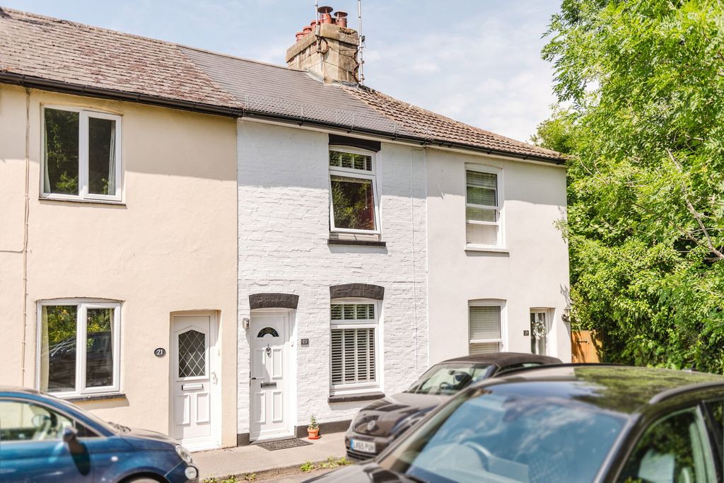 Property photo 1 of 11