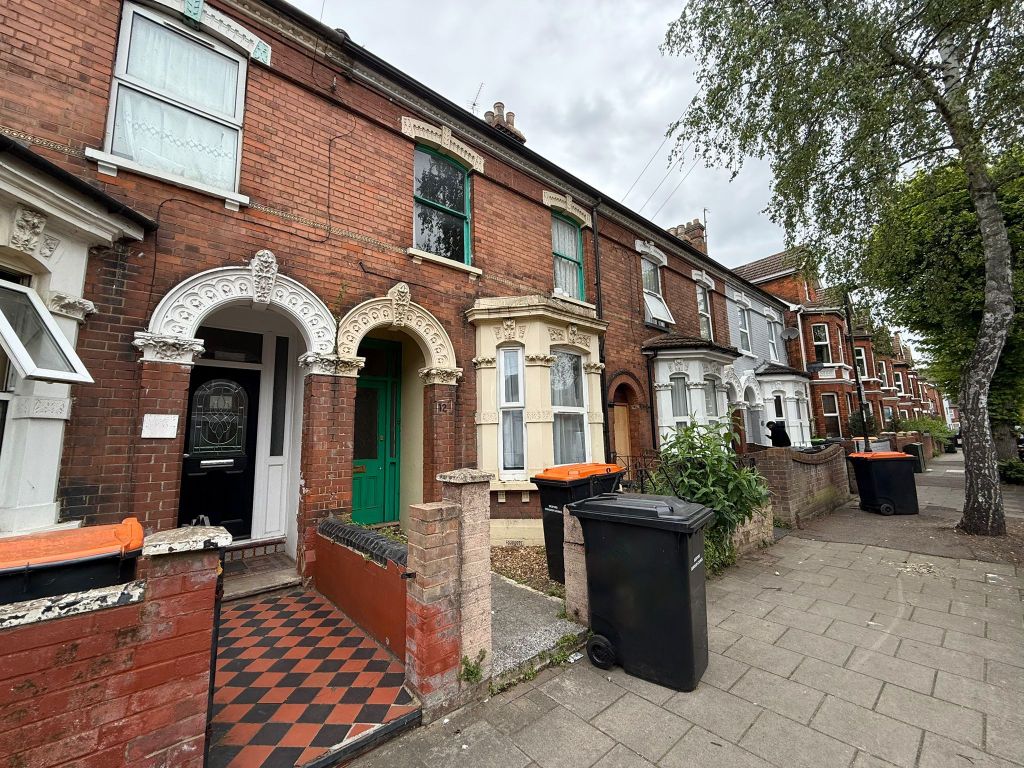 Property photo 1 of 14