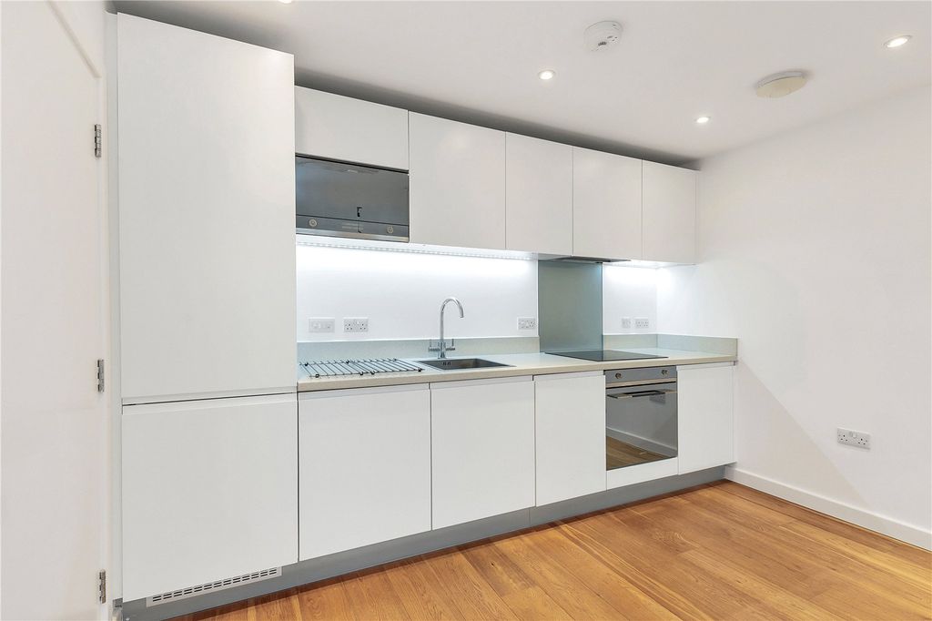 Property photo 2 of 7 Picture No. 06