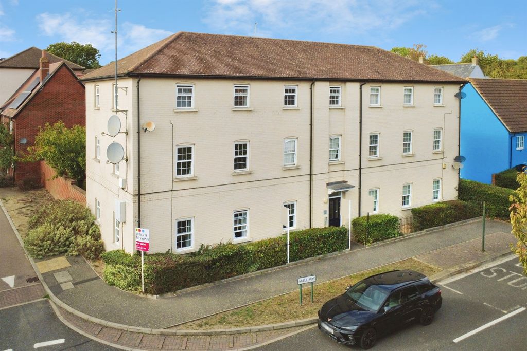Property photo 1 of 8