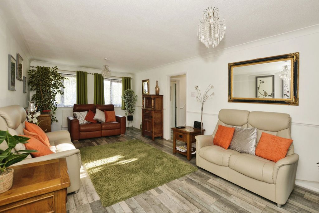 Property photo 3 of 18 Photography
