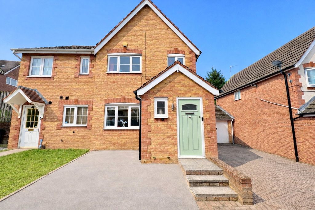 Property photo 1 of 27 Picture No. 15