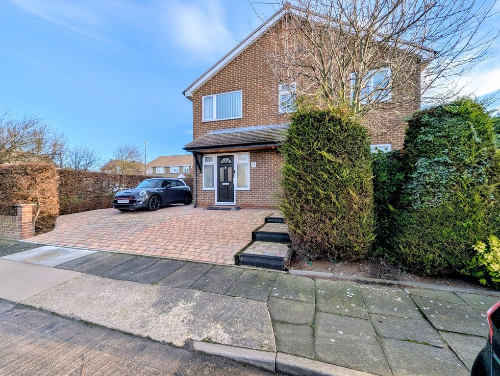 Property photo 1 of 27