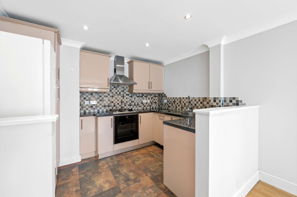 Property photo 2 of 9 Picture No. 01