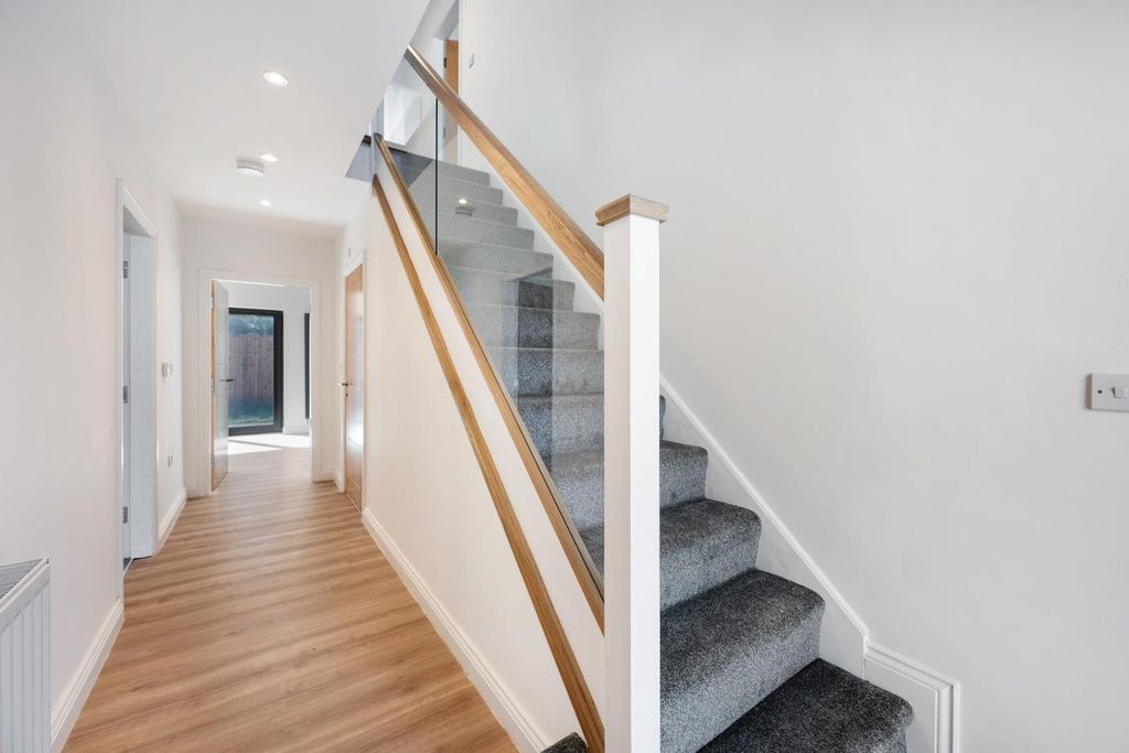 Additional image 13 of 5 bed detached house for sale7 Victoria Gardens, Waterside, Darwen BB3