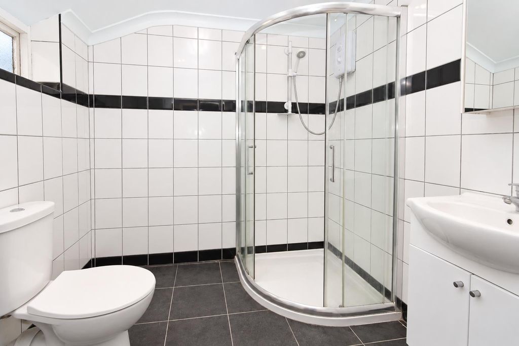 Property photo 3 of 14 1 (12).Png
