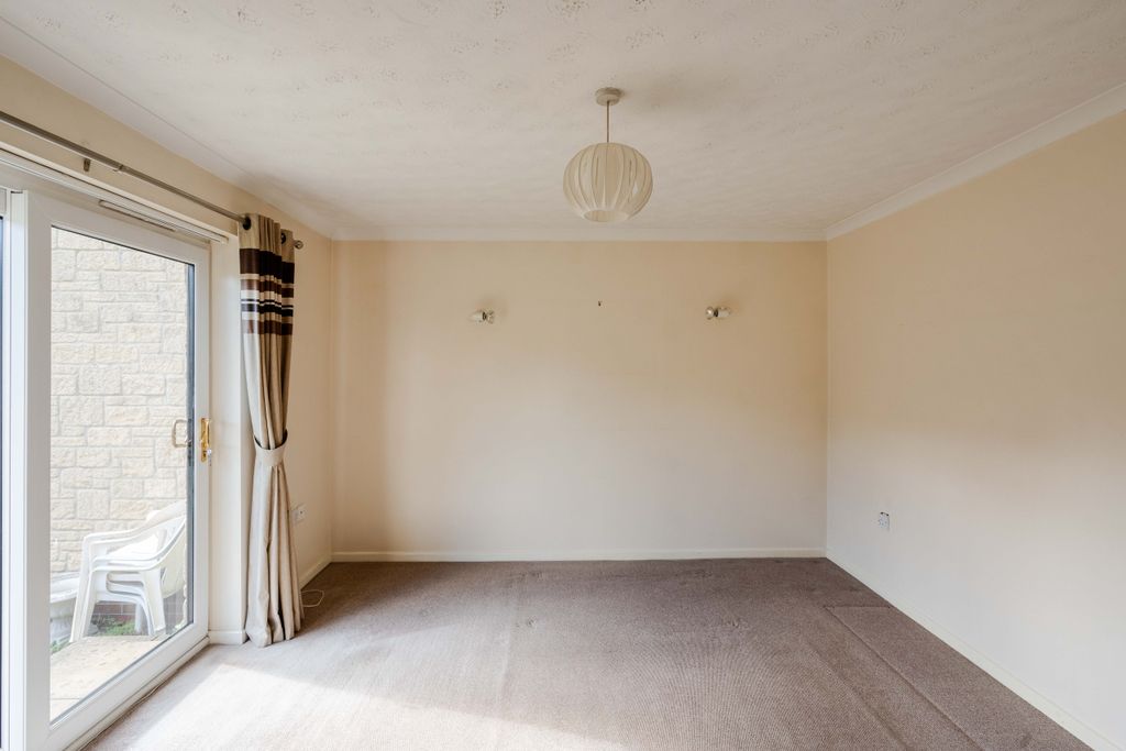 Property photo 3 of 13 2