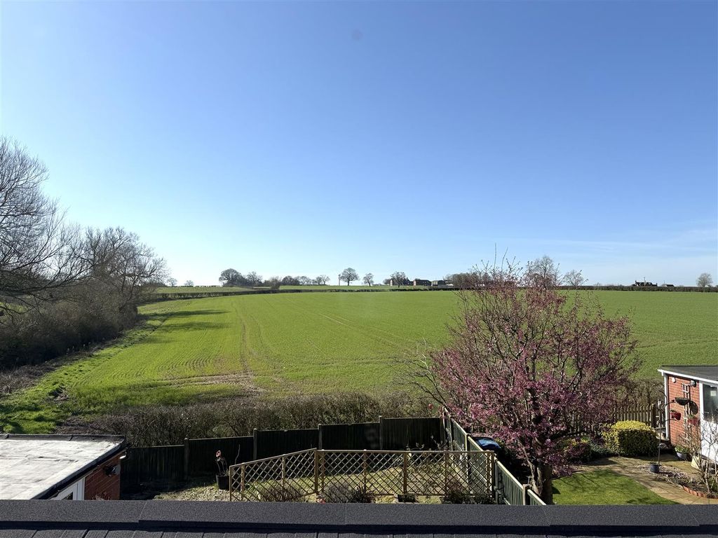 Property photo 2 of 22 23 Coombe View.Jpeg