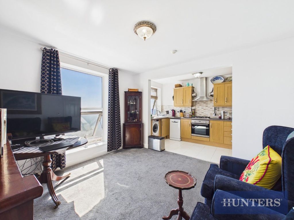Property photo 3 of 15 Cam03463G0-Pr0202-Still014.Jpg
