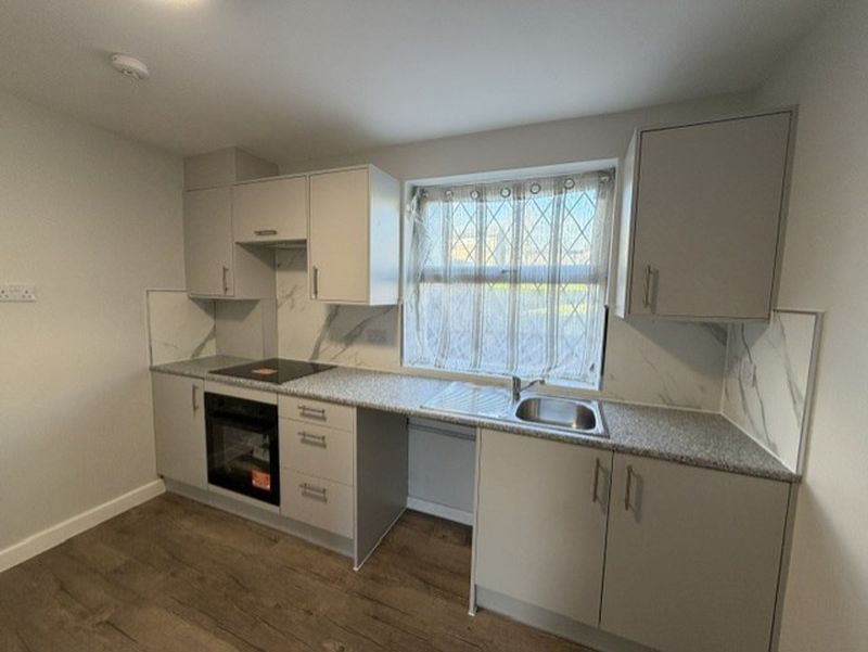 Property photo 2 of 16 Photo 17