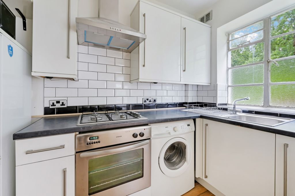 Property photo 3 of 12 Picture No. 04