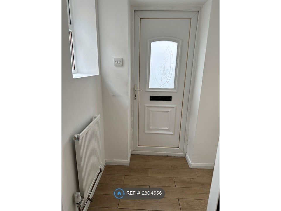 Property photo 3 of 25