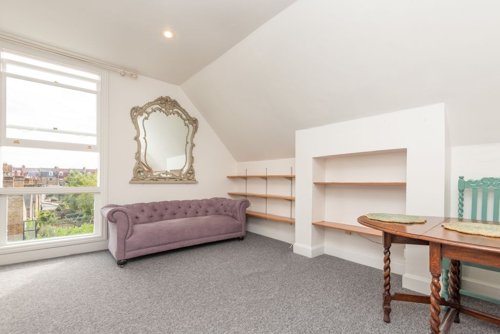 Property photo 3 of 14 Photo 3