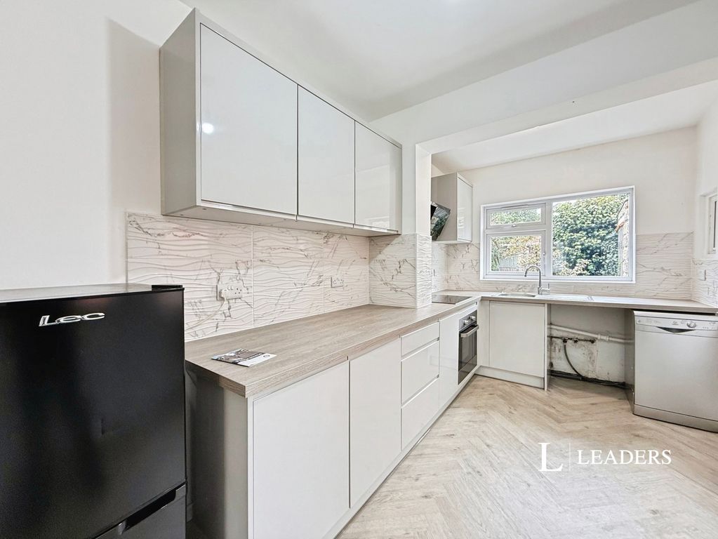 Property photo 3 of 17 Pbox-Img.Jpg