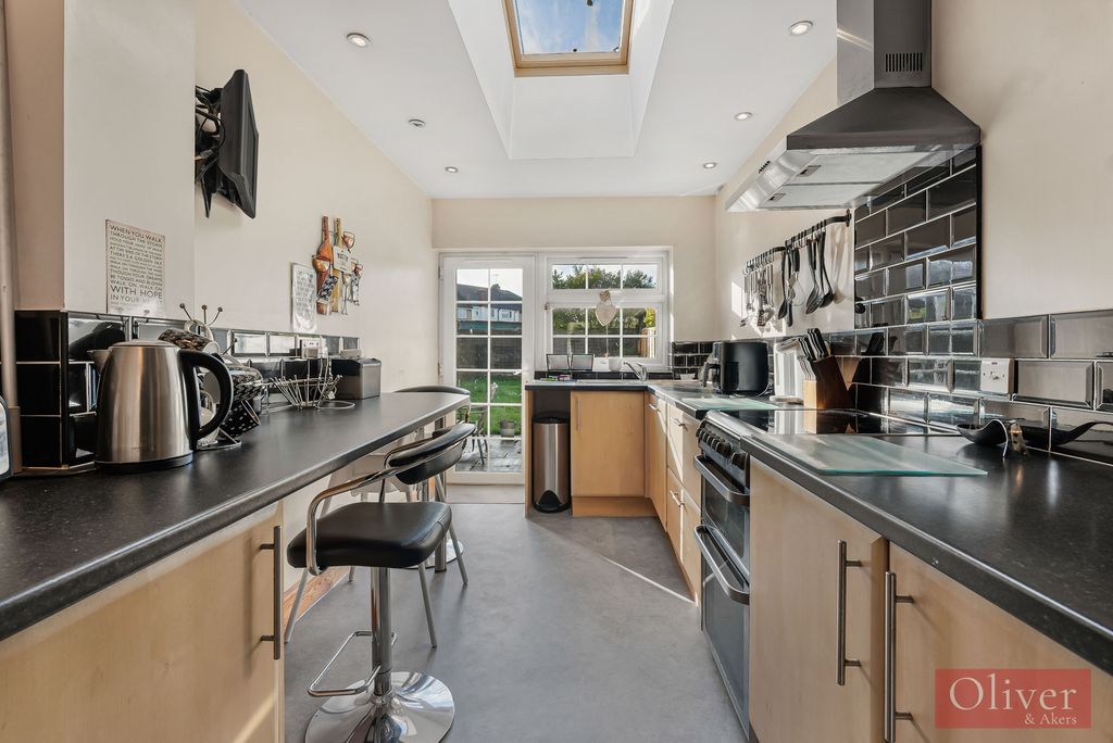 Property photo 3 of 14 Photo 13