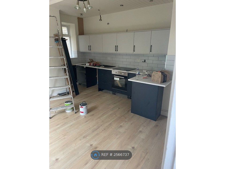 Property photo 1 of 2