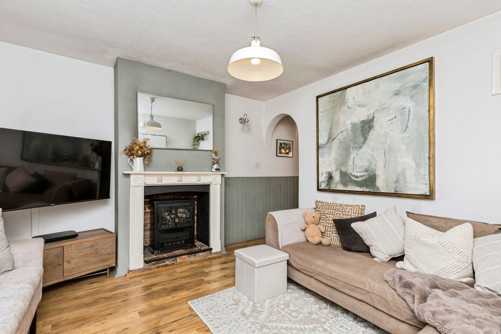 Property photo 2 of 22 Pbox-Img.Jpg