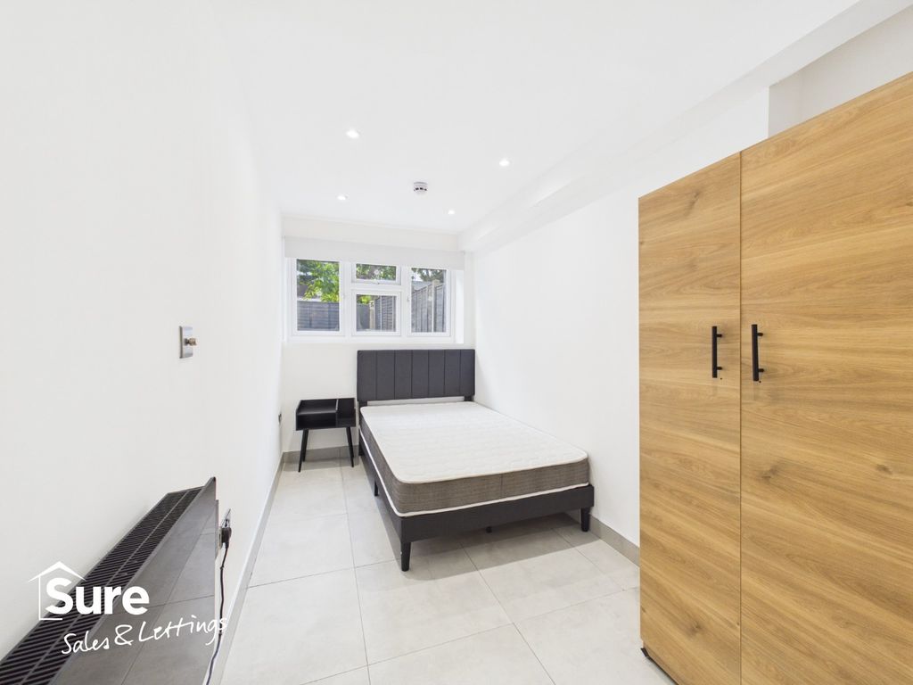 Property photo 2 of 19 5522372