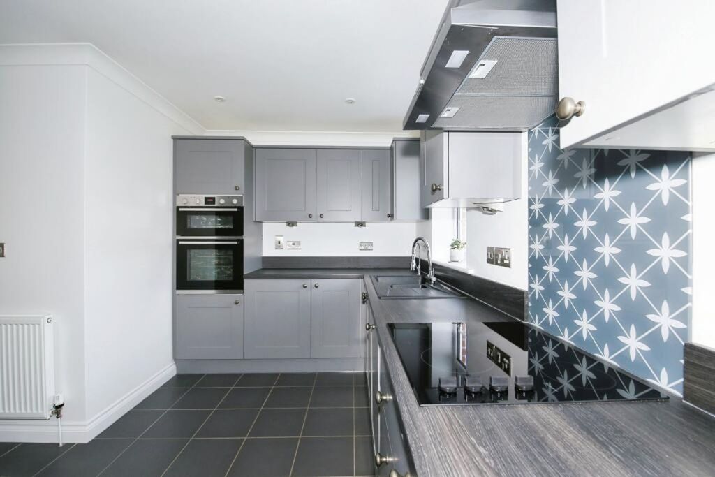 Property photo 3 of 19 Kitchen/Diner