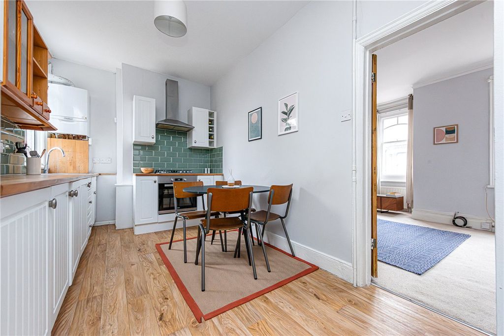 Property photo 1 of 11 Picture No. 22