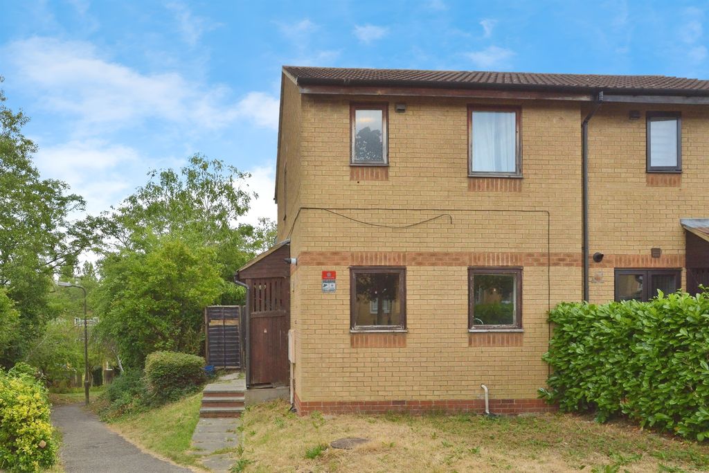 Property photo 1 of 17