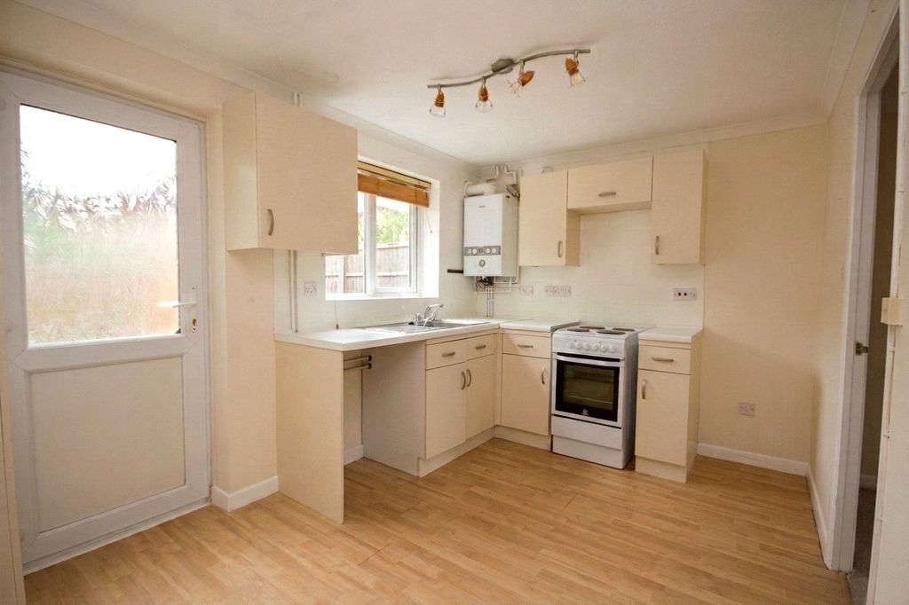 Property photo 3 of 14 Picture No. 32