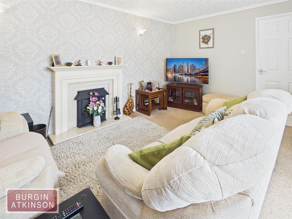 Property photo 3 of 30 Cam01619G0-Pr0231-Still016 (1).Jpg
