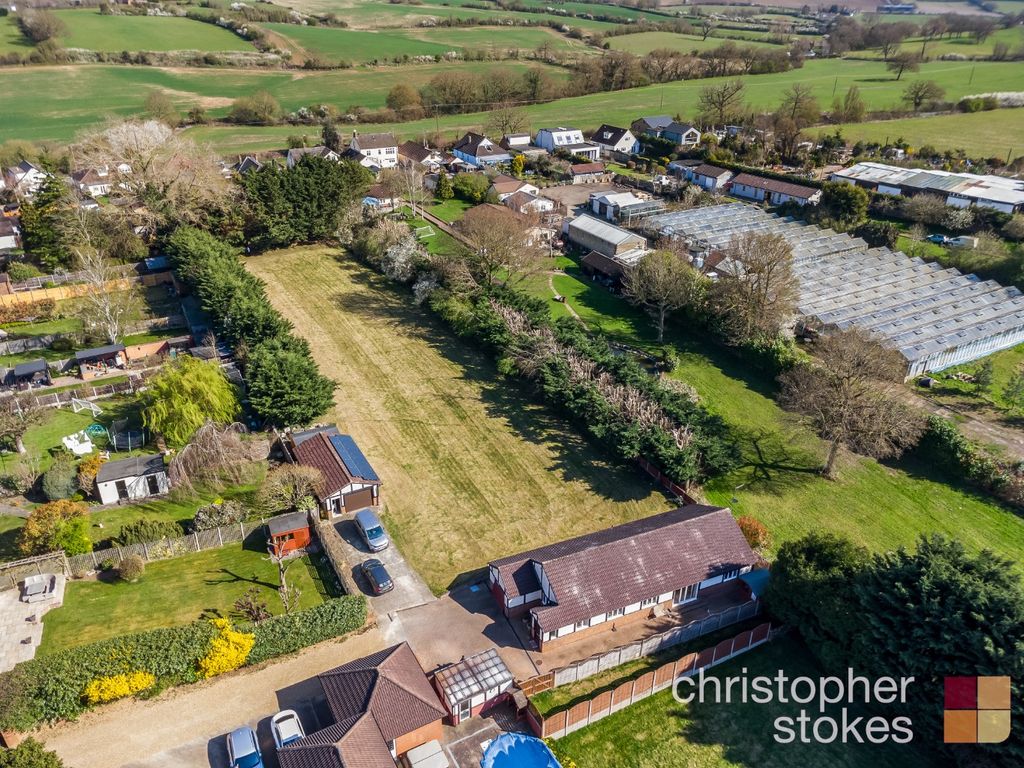 Property photo 2 of 24 4116895