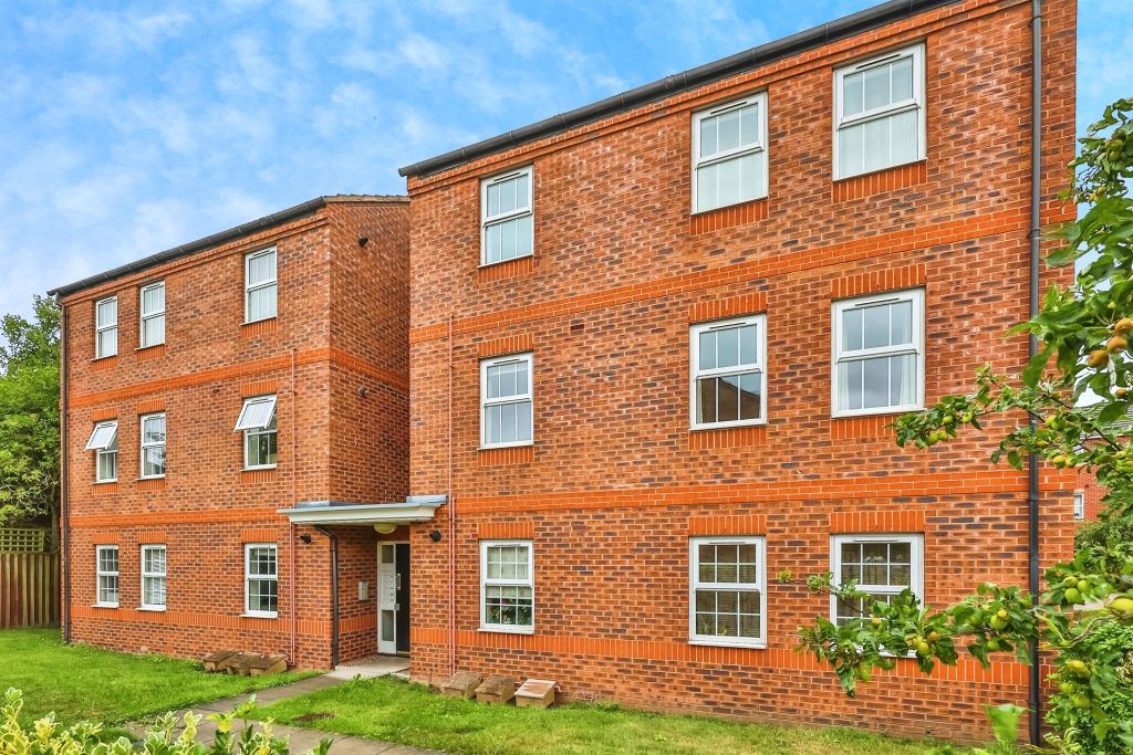 Property photo 1 of 17