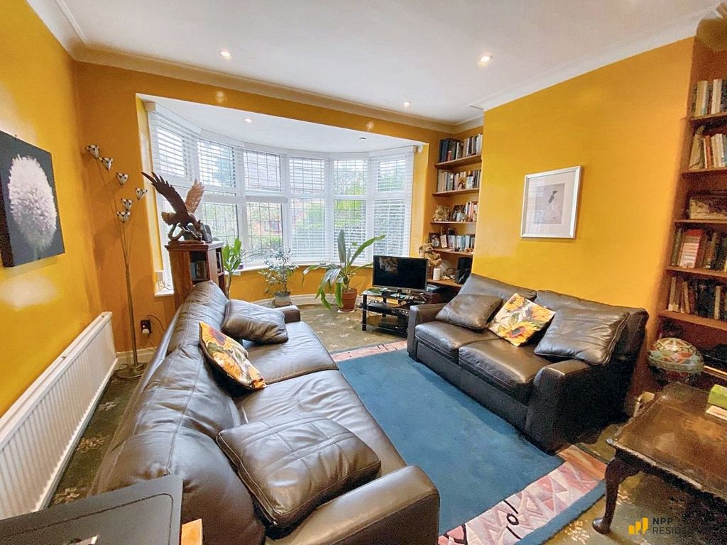 Property photo 2 of 38