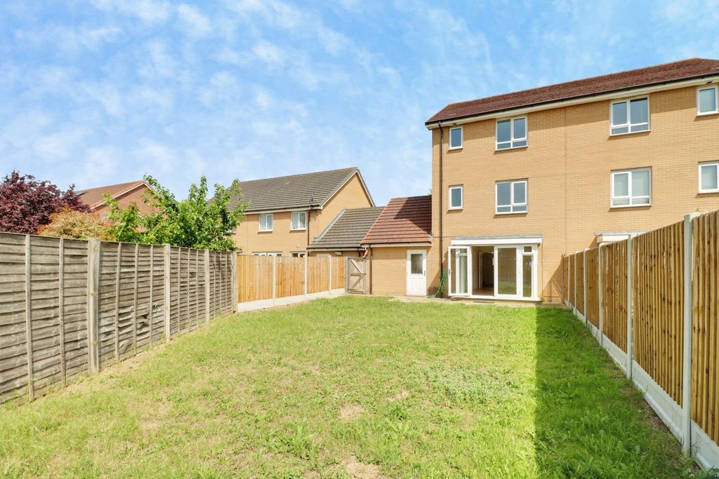 Property photo 1 of 25