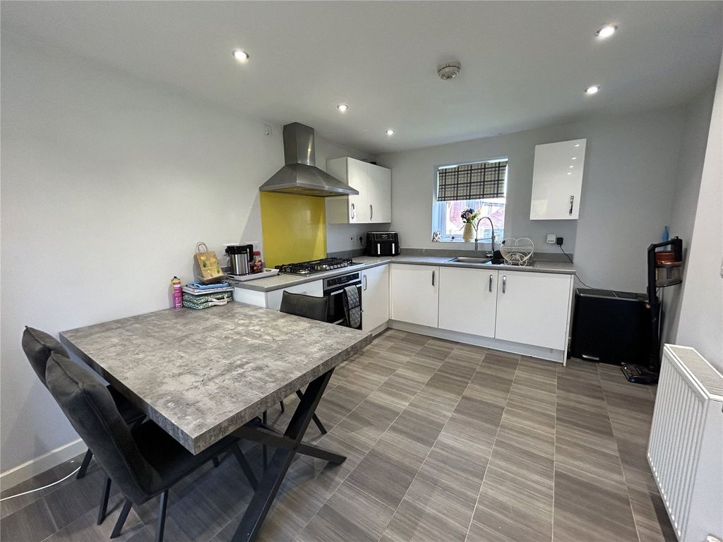 Property photo 2 of 16 Picture No. 06