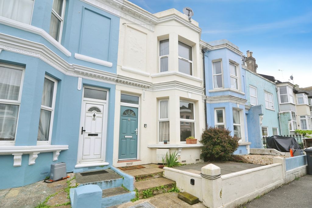 Property photo 1 of 15