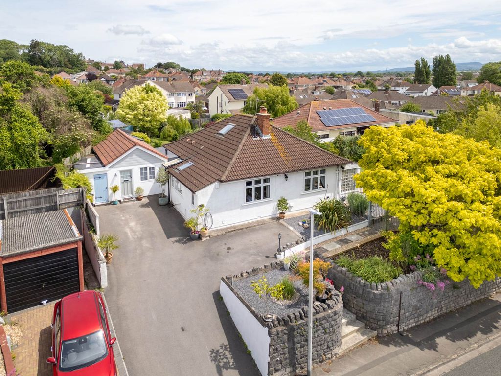 Property photo 3 of 39