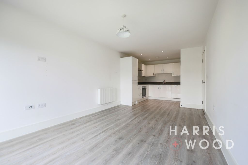 Property photo 3 of 10 4064445