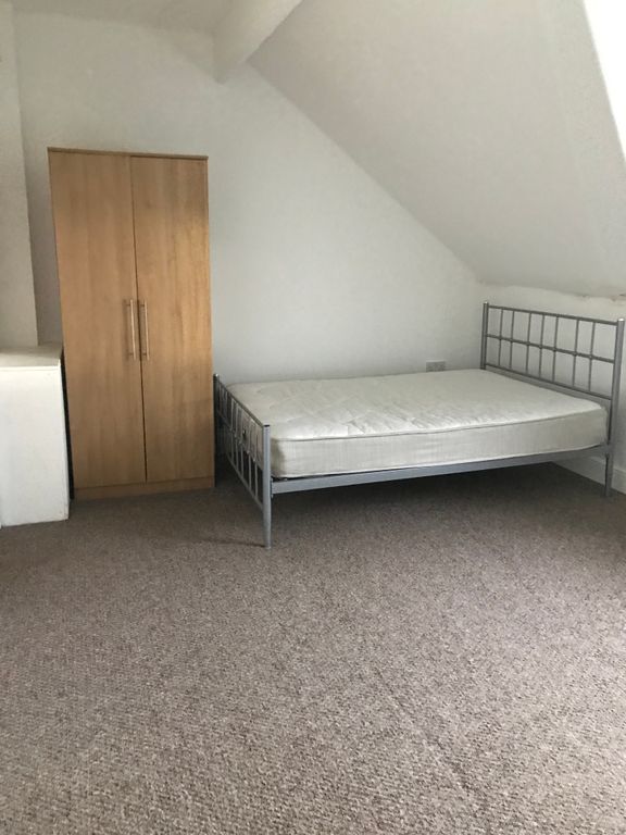 Property photo 1 of 2