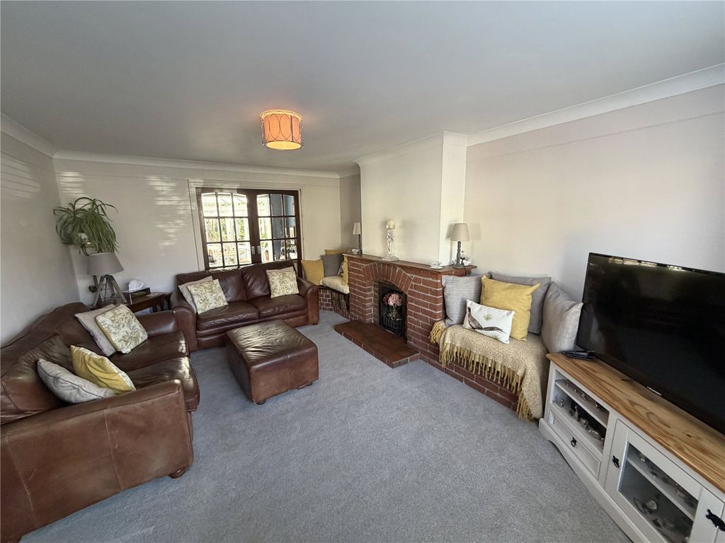Property photo 2 of 28 Picture No. 02