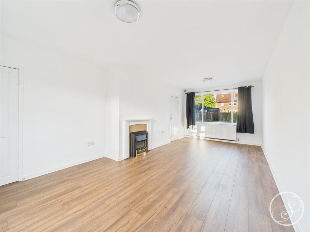 Property photo 3 of 12 Lounge/Diner