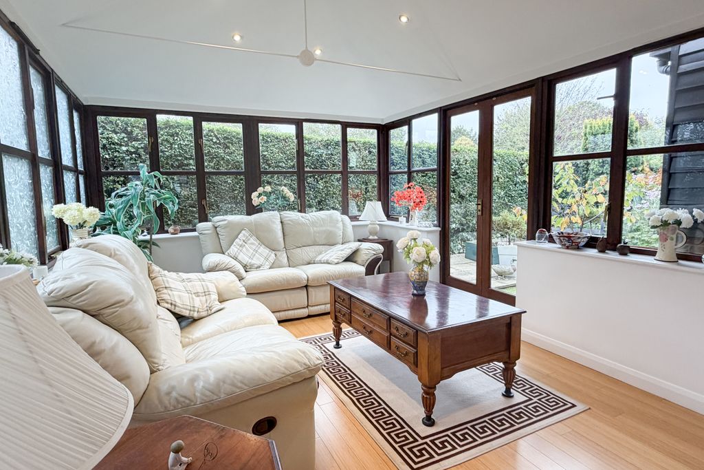 Property photo 3 of 22 3.Jpg