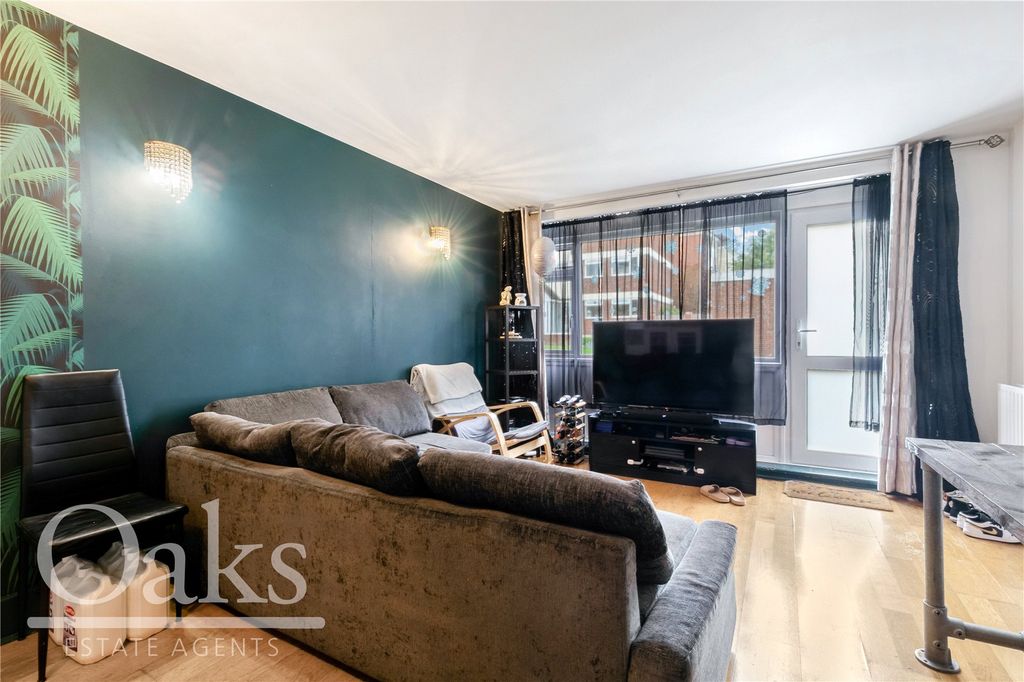 Property photo 3 of 8 Picture No. 01