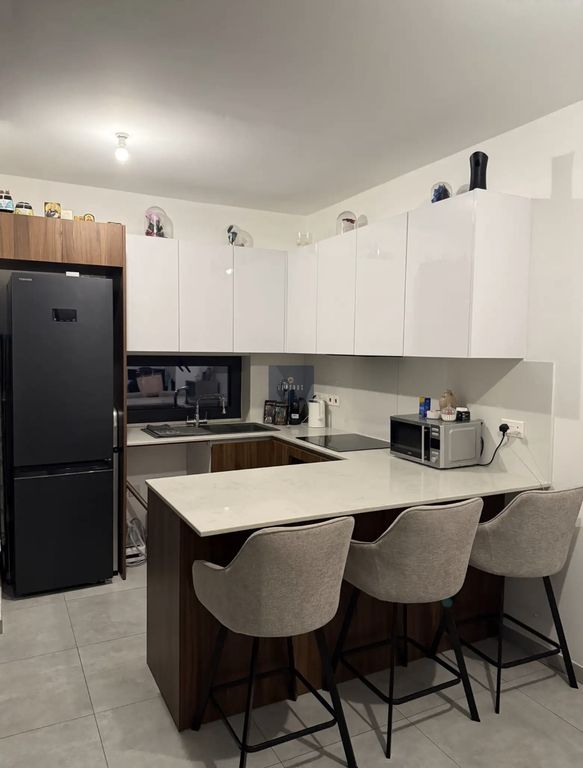 Property photo 2 of 4