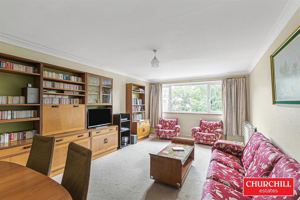 Property photo 2 of 20